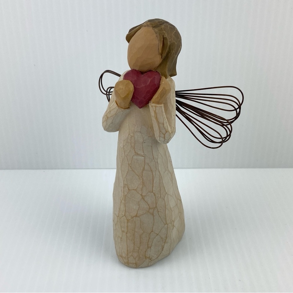 Willow Tree Angel of the Heart Figurine Susan Lordi 2000